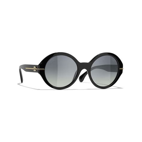 chanel black round sunglasses.